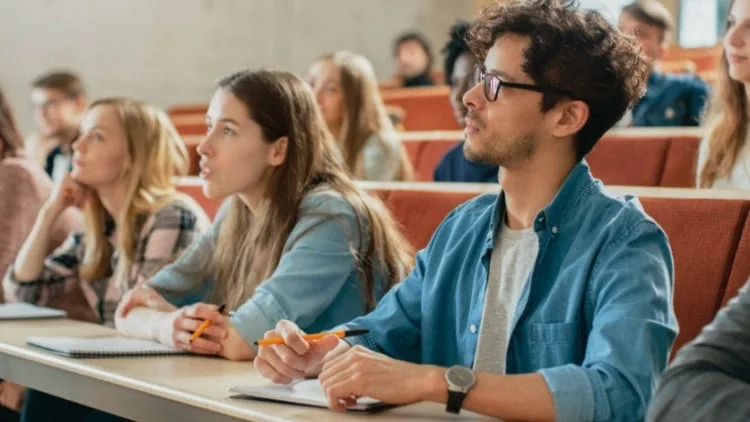 Presentan requisitos para acceder a créditos de financiación de matrícula universitaria