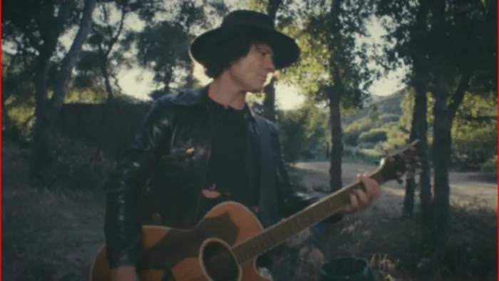 Enrique Bumbury estrena video de 'Zamba para olvidar' y tendrá su debut como actor