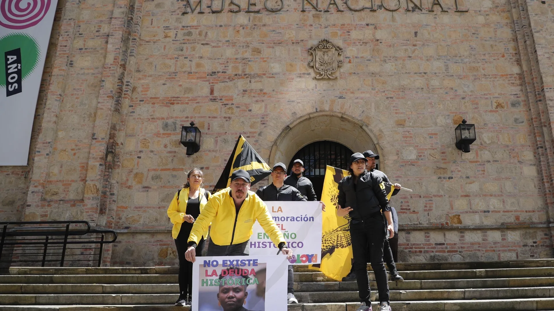 Bogotá vive nuevas manifestaciones por la controversia del Museo Nacional