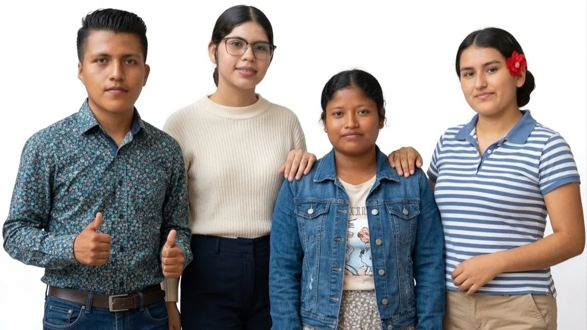 Jóvenes recorren barrios de Pasto para sembrar conciencia ambiental y proteger el planeta