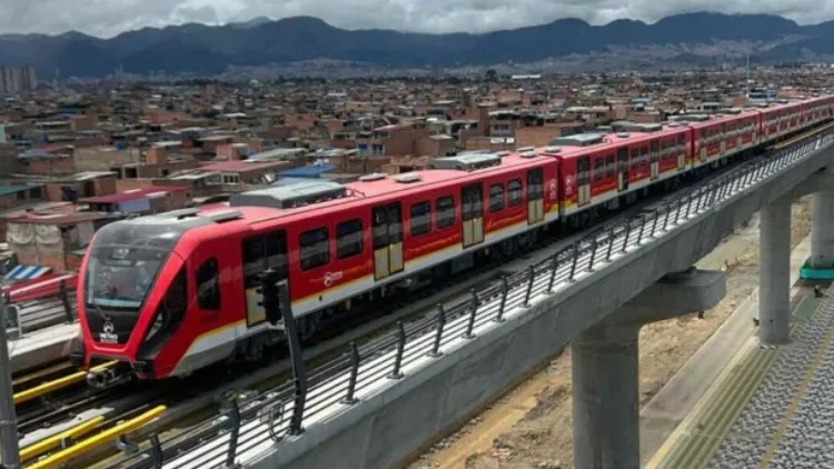 Llega al territorio nacional el vehículo ferroviario número veintiuno de la primera línea