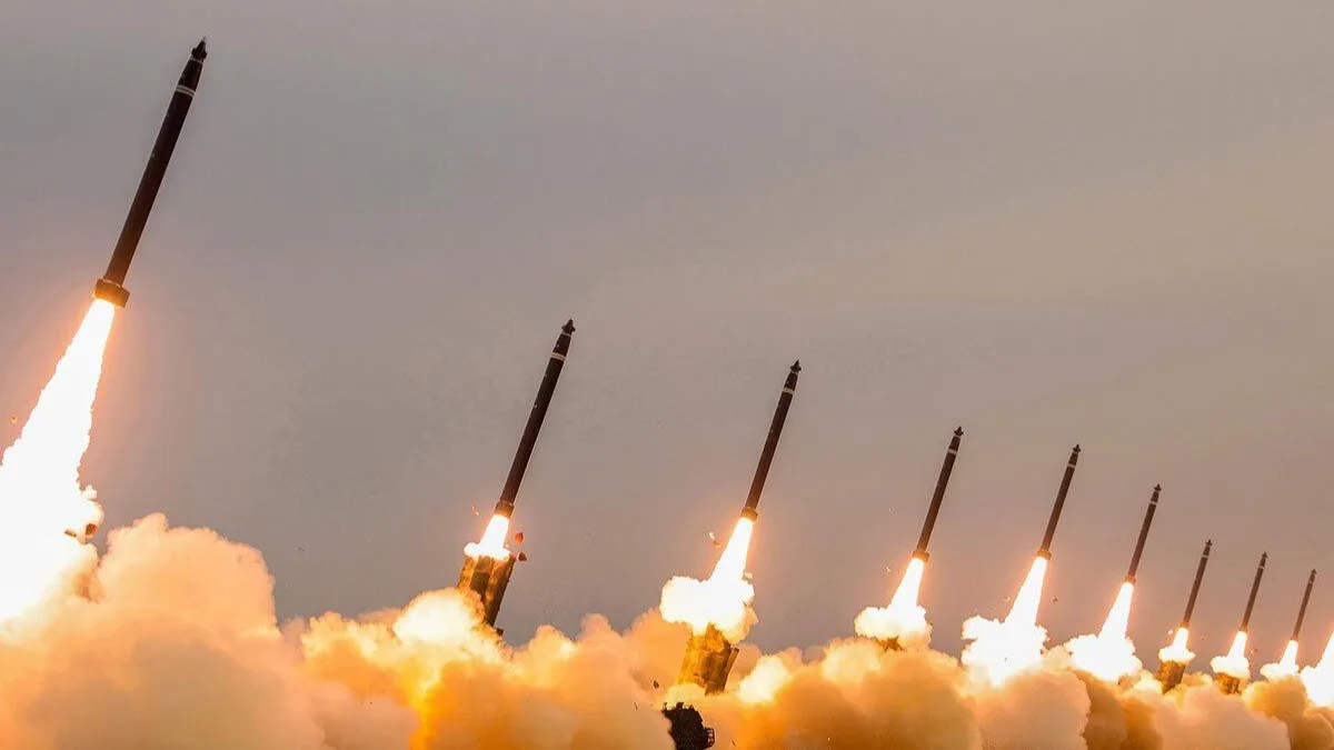 Corea del Norte lanza más de diez misiles y aumenta la tensión regional