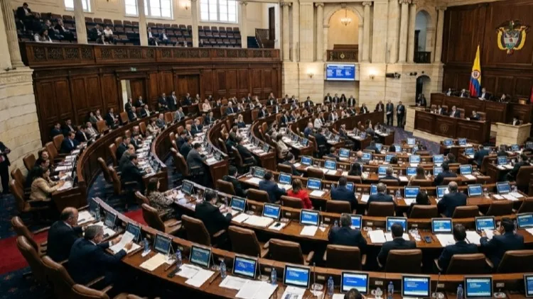 Bancada oficialista fija su posición frente al debate presupuestal antes del límite legal