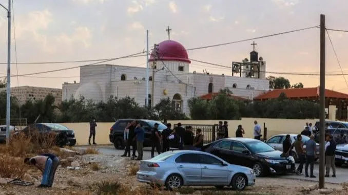 Jordania decreta tres días de luto tras mortal ataque a iglesia en Karak