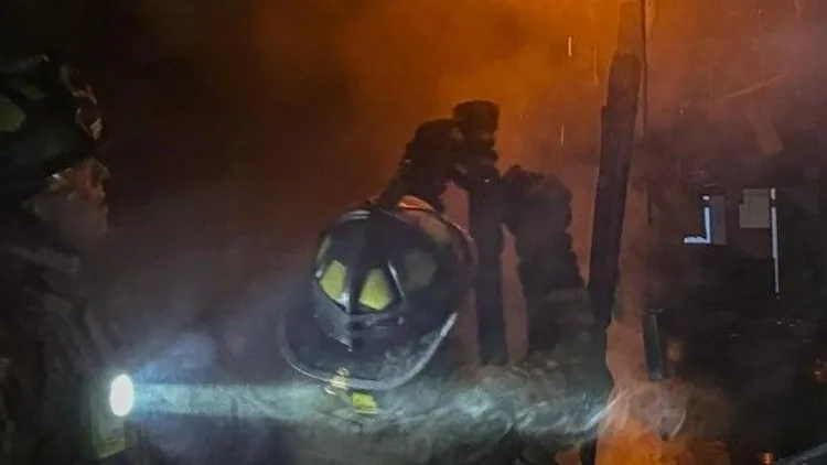 Bomberos controlan incendio en el centro comercial Gran Estación de Bogotá