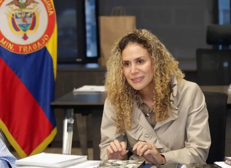 Ministra del trabajo 11zon