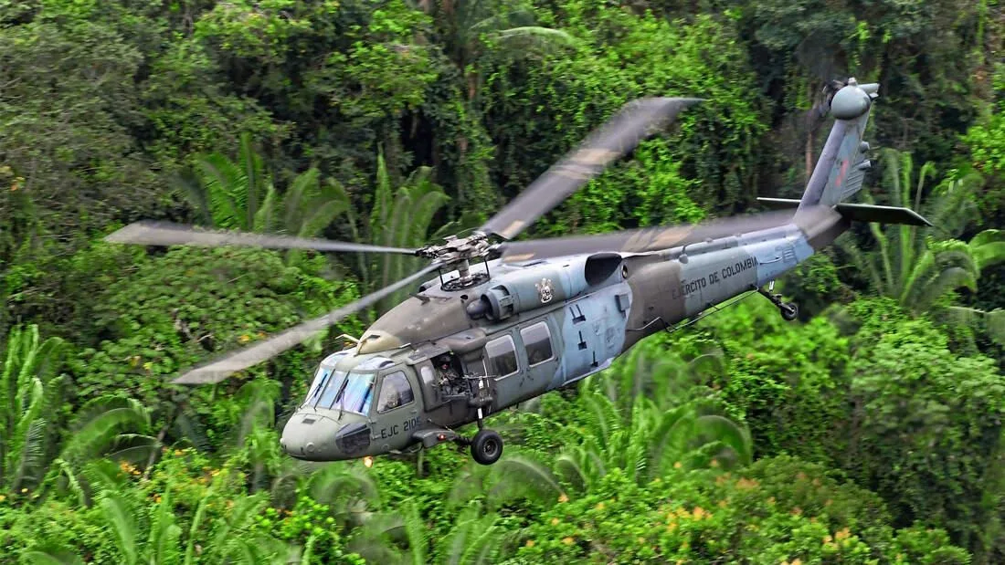 Helicóptero Black Hawk del Ejército se accidenta en Cauca : 15 militares sobreviven