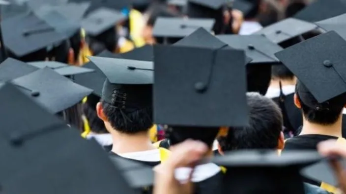 Convocatoria pública financia cien becas para estudios de pregrado, maestría y doctorado