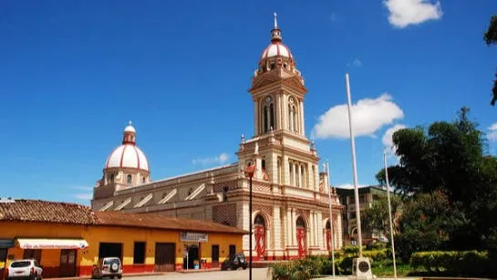 Municipio de Chaparral vuelve a las aulas