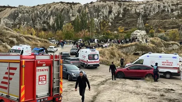 Tragedia en Turquía: desplome de formación rocosa deja tres muertos y cinco heridos