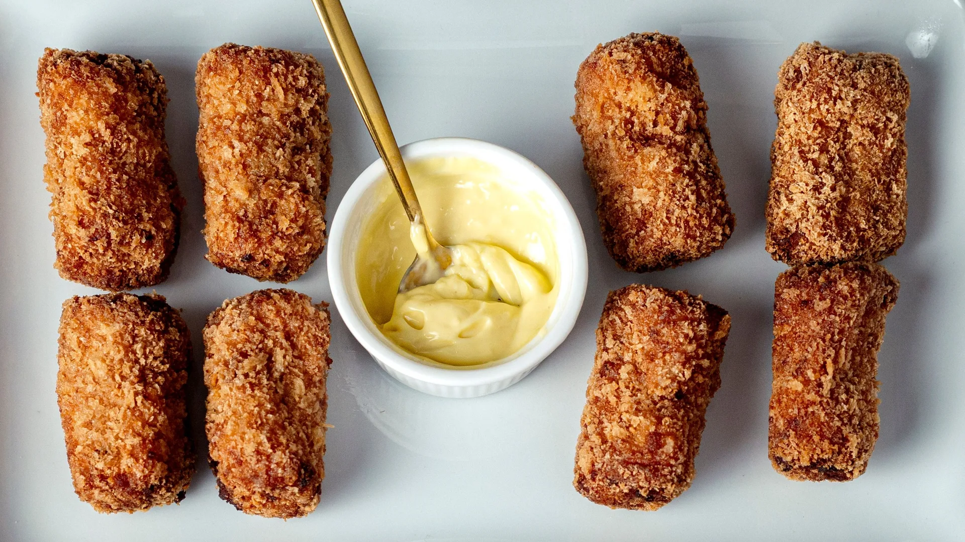 Croquetas de lentejas y queso: la receta económica que queda crujiente