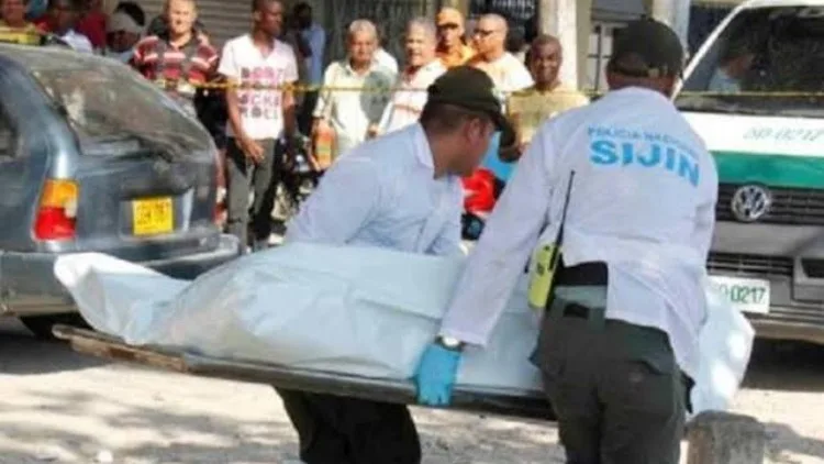 Asesinan a dos jóvenes que regresaban de un partido de fútbol en una vía rural