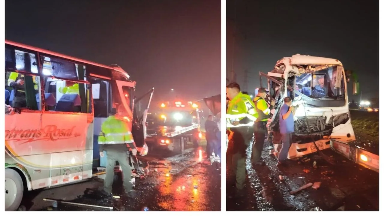 Alexis Escobar y su agrupación sufren accidente durante un viaje por carretera