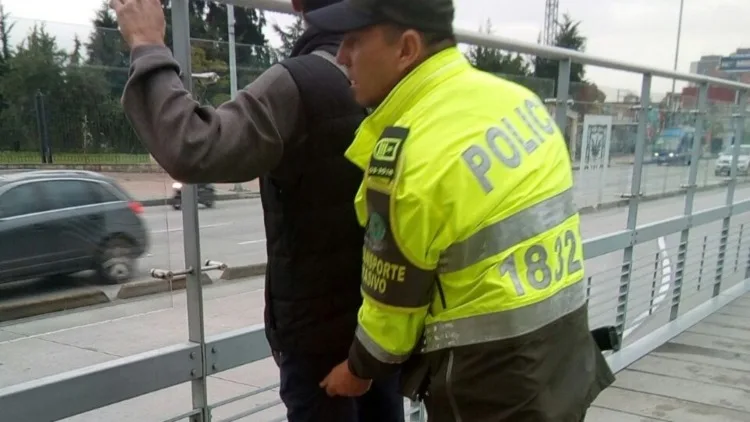 Autoridades recuperan tres mil ochocientos metros cuadrados de espacio en megaintervención
