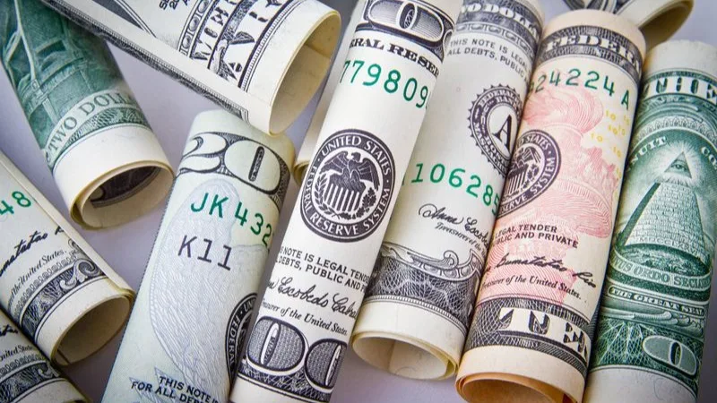 Dólar en Colombia cae por debajo de los $3.170 pesos en jornada interbancaria