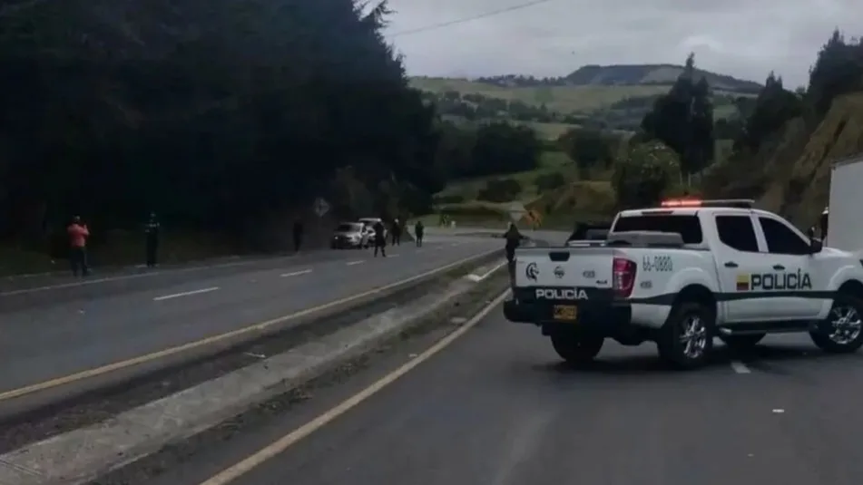 Cierran vía en el sector de La Coba Negra, en Nariño, por alerta de posible explosivo
