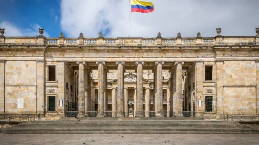 Gobierno presenta proyecto de ley para el sometimiento de grupos armados en Colombia