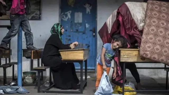 Maestra de Gaza denuncia amenazas y adoctrinamiento contra los judíos en las aulas