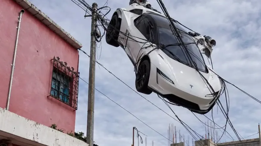 El carro volador de Tesla desata una ola de memes y burlas en redes sociales