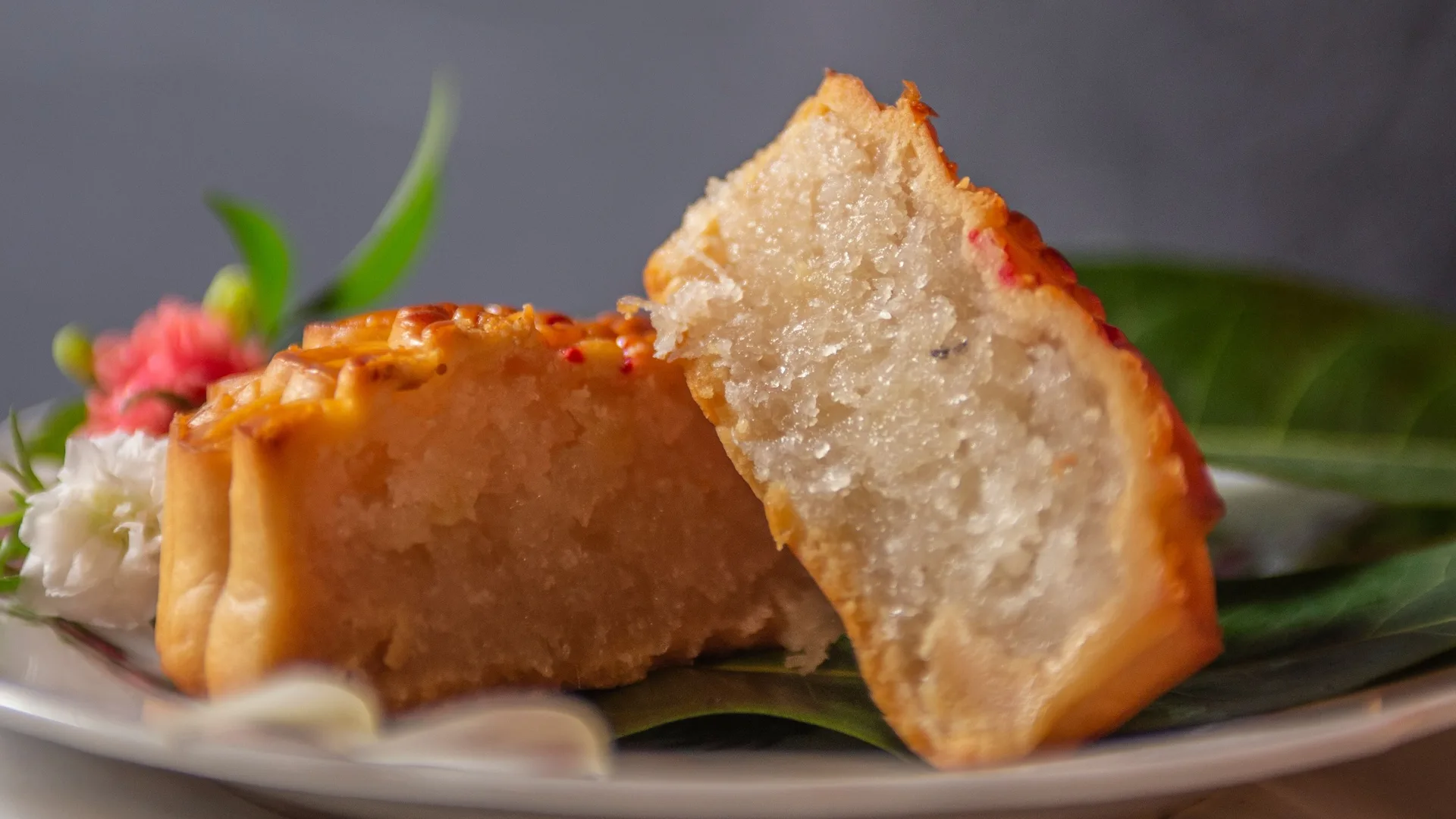 Pastel de yuca con hogao y carne desmechada: una receta casera llena de sabor