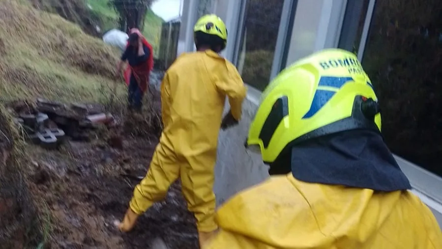 Bomberos Pasto atendió dos emergencias por inundaciones en la ciudad