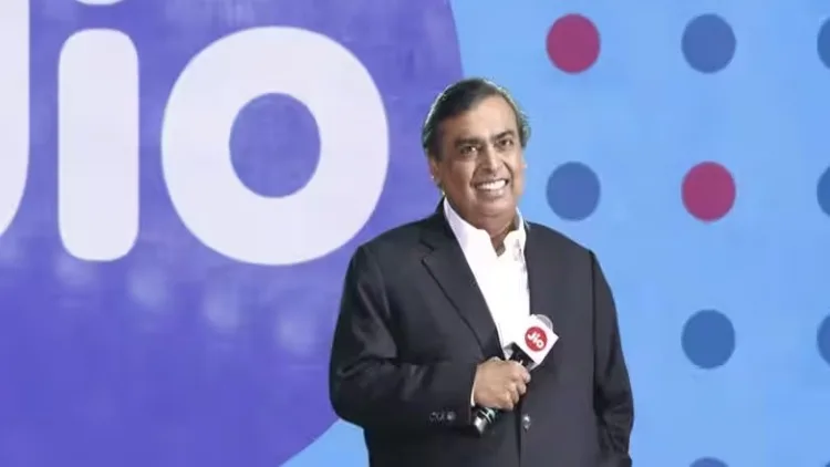 Las bolsas de India caen mientras el mercado espera la salida a bolsa de Jio