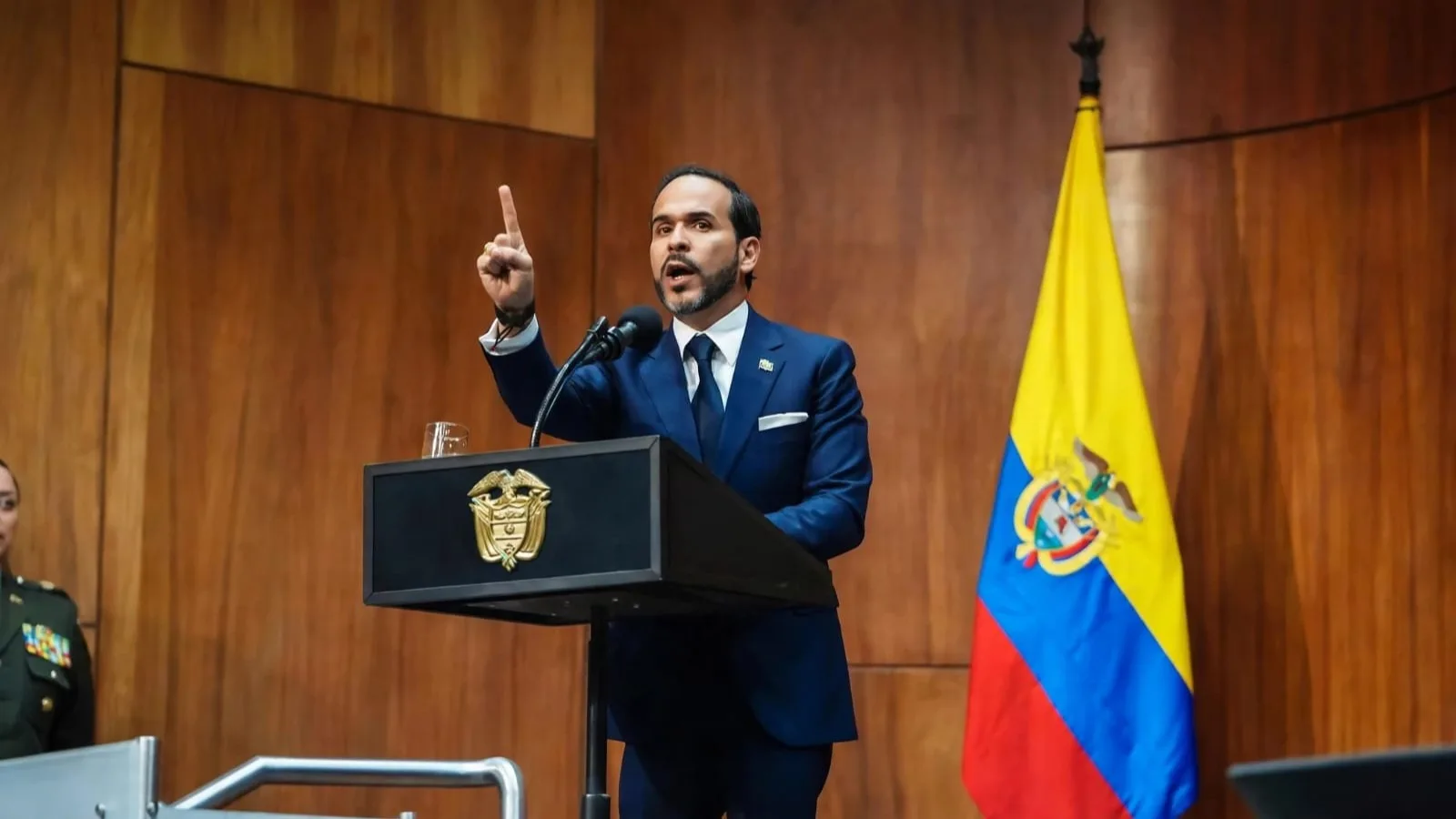 Abelardo De la Espriella avanza ajuste fiscal anuncia recorte 13,8 billones Estado
