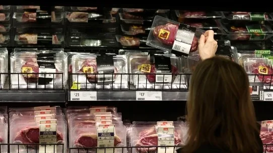 Coles registra su mayor caída bursátil en seis años por presión de competidores