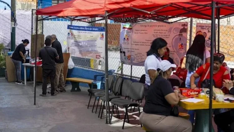 Venezuela vota por 37.633 proyectos comunitarios en consulta popular nacional