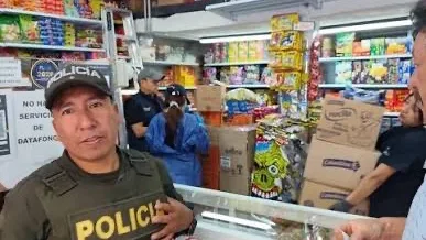 Pasto destruye 50 kilos de dulces irregulares antes de Halloween