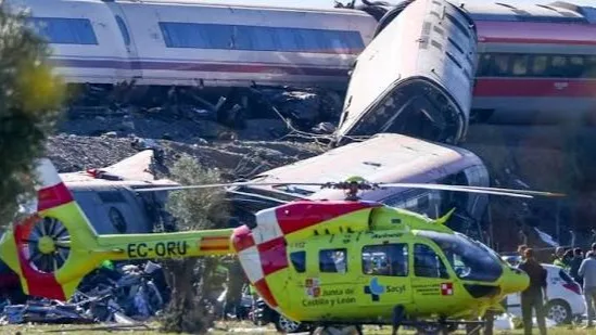 Dos trenes chocan en el centro de España y activan una emergencia