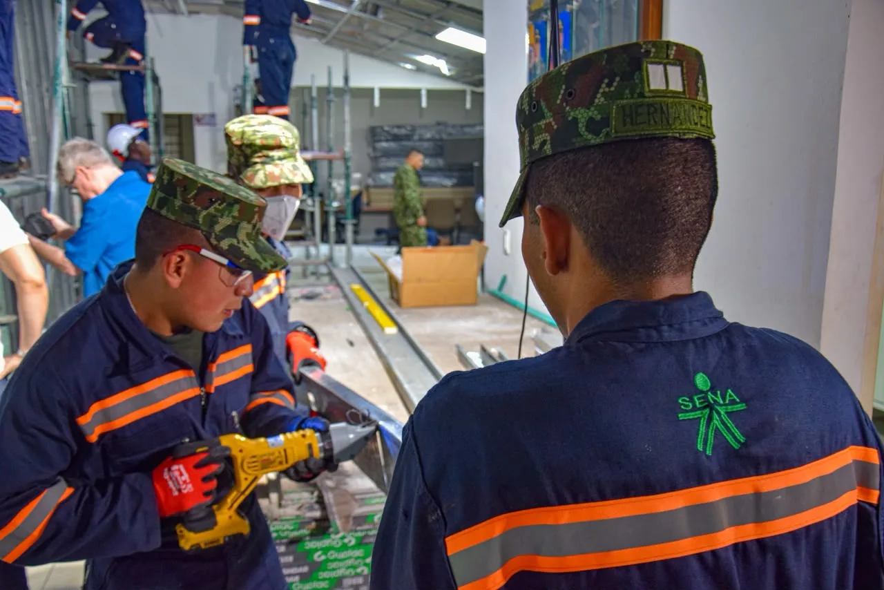 Ejército y la Fundación Ser trabajan por reconstrucción de Valle