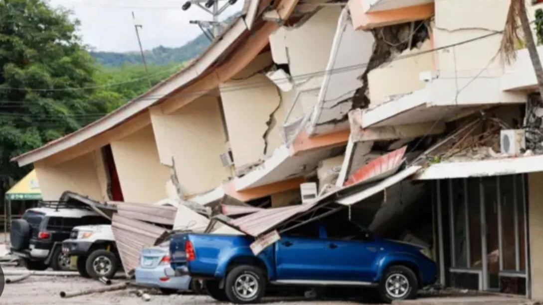 ¡Temblor de 7,7 sacude a Panamá! Reportan más de 400 edificaciones afectadas y 27 heridos