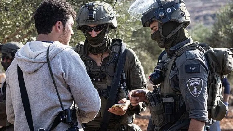 Brad Lander, candidato demócrata al Congreso de EE. UU., es detenido en Cisjordania