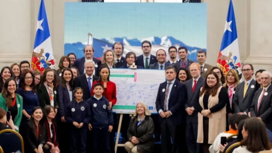 Chile busca que todos los niños aprendan a leer comprensivamente antes de 2030