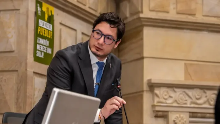 Colombia busca ampliar a 14 años la educación obligatoria