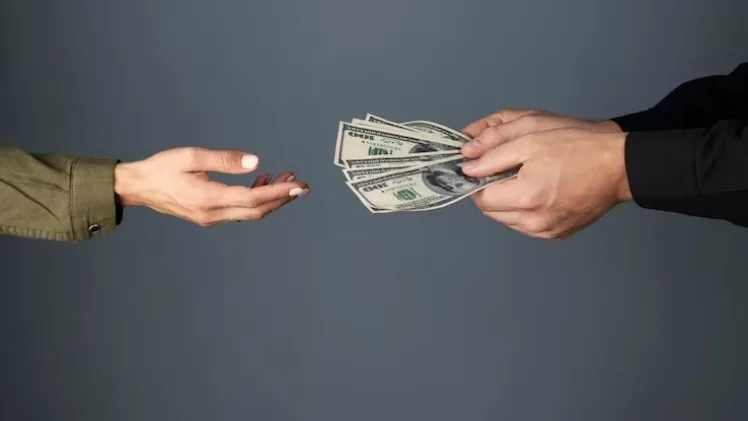 Administración tributaria analiza sistema de pagos para giro de subsidios a beneficiarios