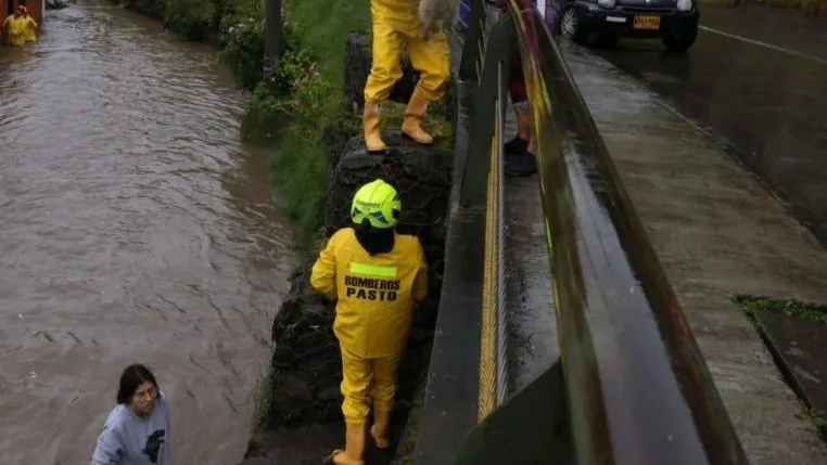 Lluvias que generan emergencia en Pasto: bomberos atienden inundaciones