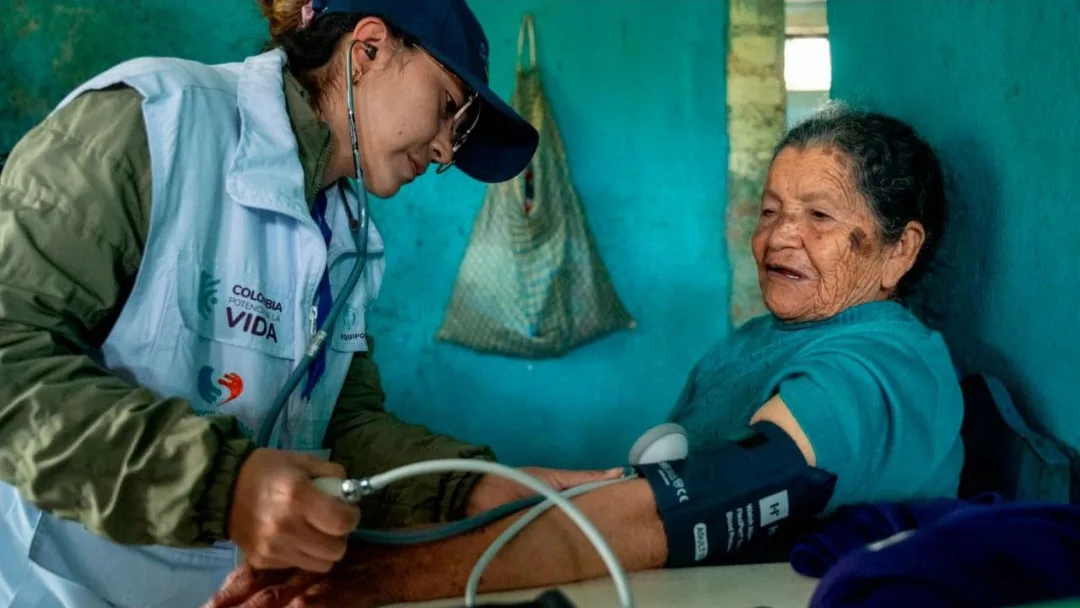 Antioquia propone redirigir recursos de atención primaria para aliviar las deudas hospital