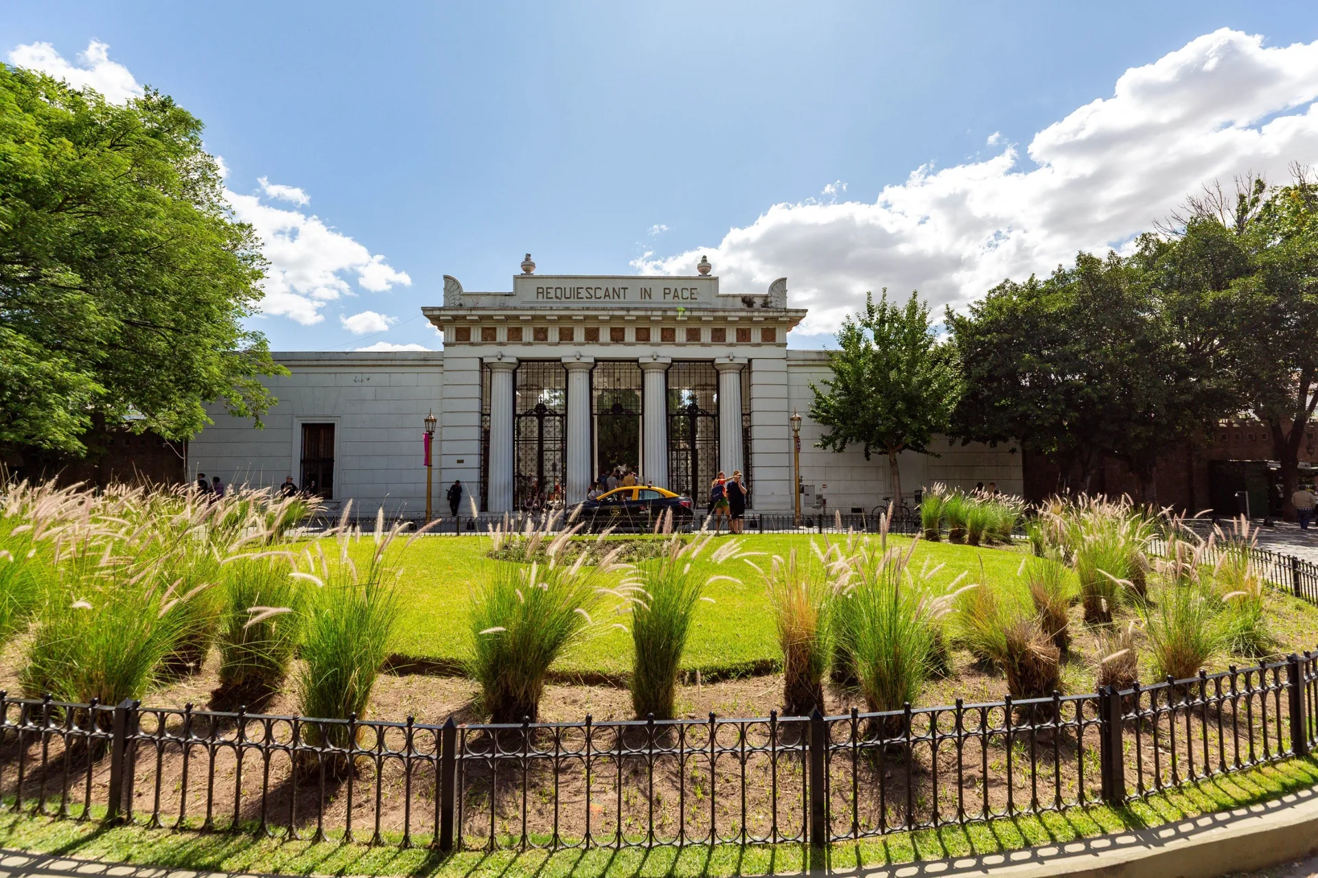 La Recoleta Buenos Airestours más tenebrosos de Latinoamérica
