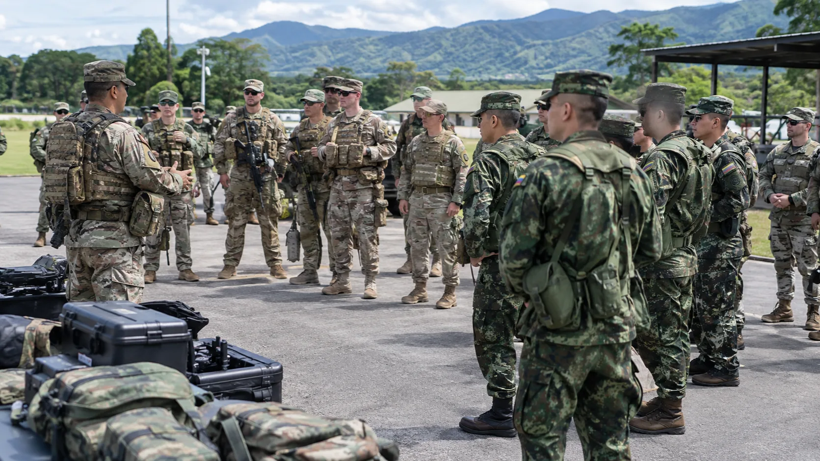 Más de 300 militares estadounidenses llegan a Colombia para ejercicios contra el narcotráf