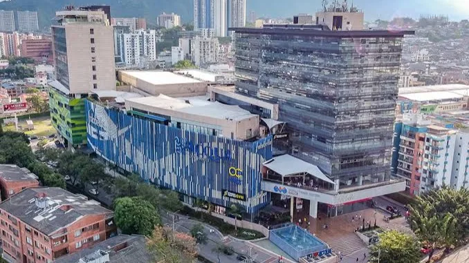IBAL ATENDIÓ EL CENTRO COMERCIAL ACQUA