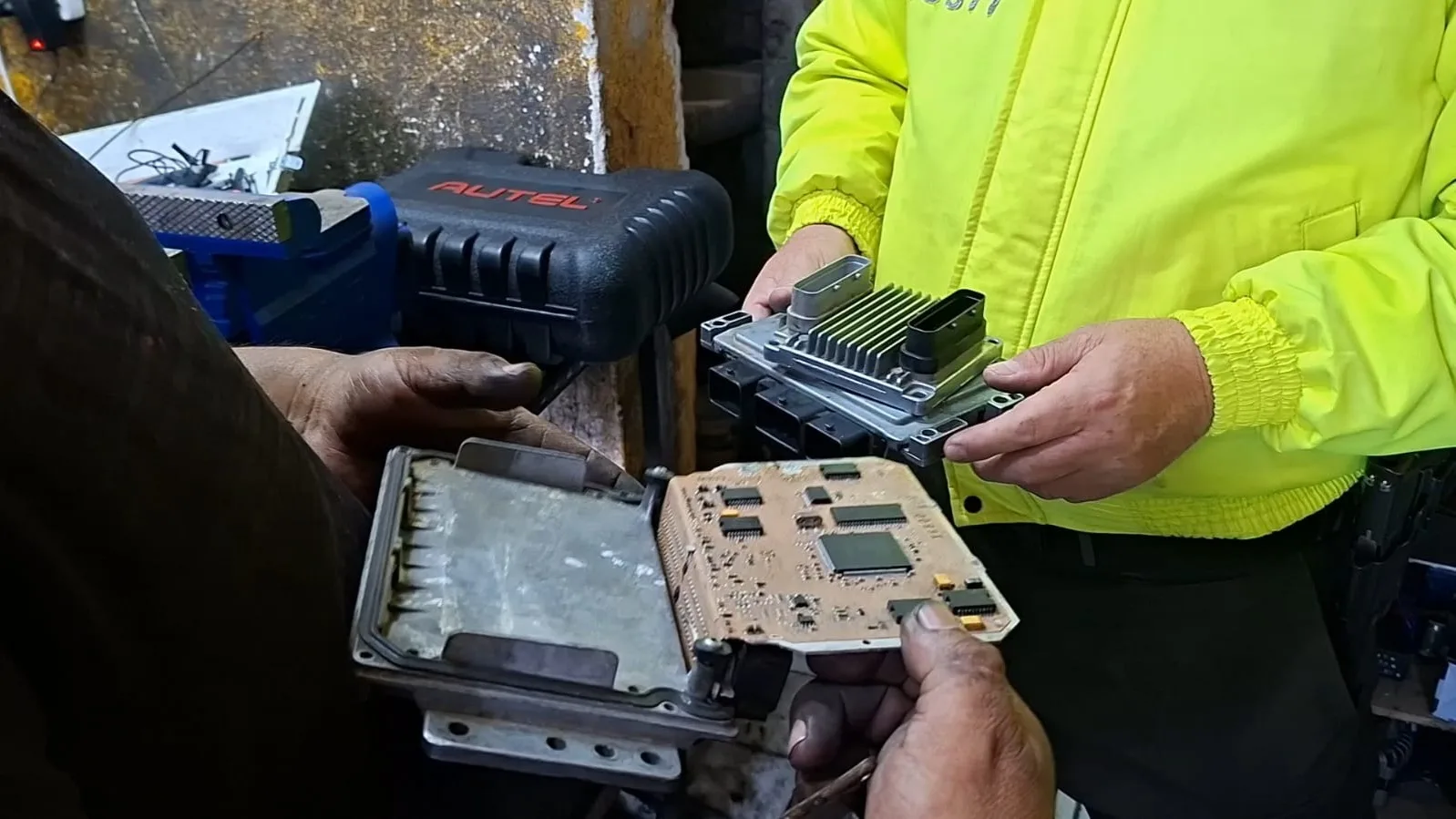 Incautan computadoras de vehículos y suspenden un establecimiento comercial en Pasto