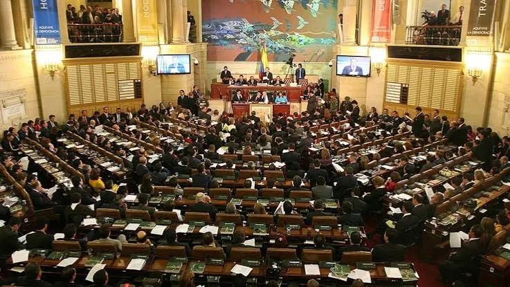 Cambios en el Gobierno generan tensión política