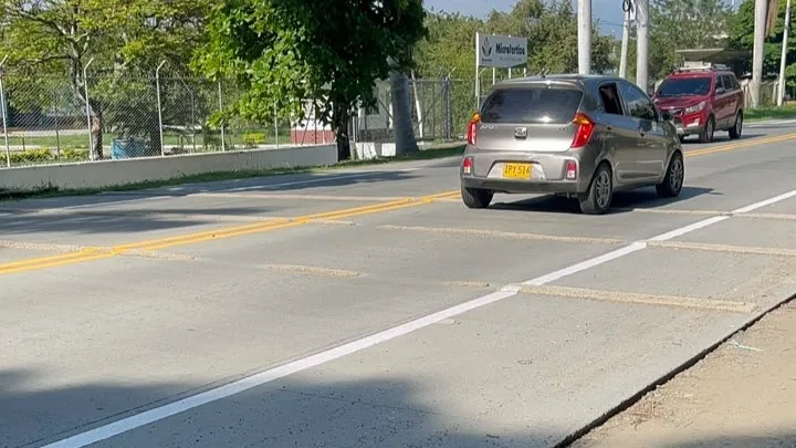 Comunidad de Palmira exige revisión técnica de bandas alertadoras en la carrera 32