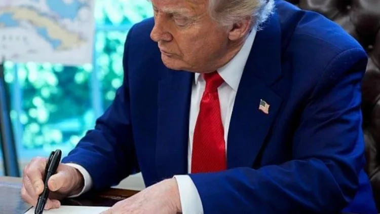 Trump suspende nuevas sanciones contra Rusia y alega interés nacional