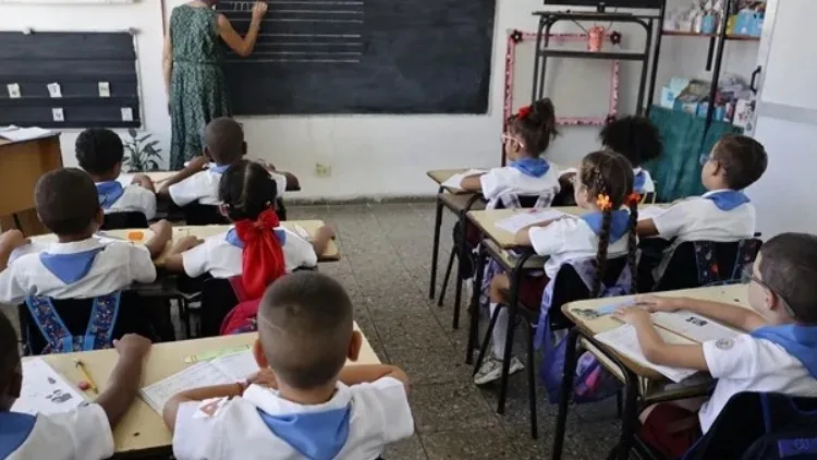 El sector privado ayuda a sostener el curso escolar en Cuba ante la crisis