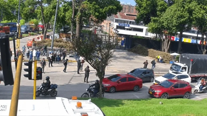 Fuerte congestión de articulados genera retrasos en el sistema de transporte masivo