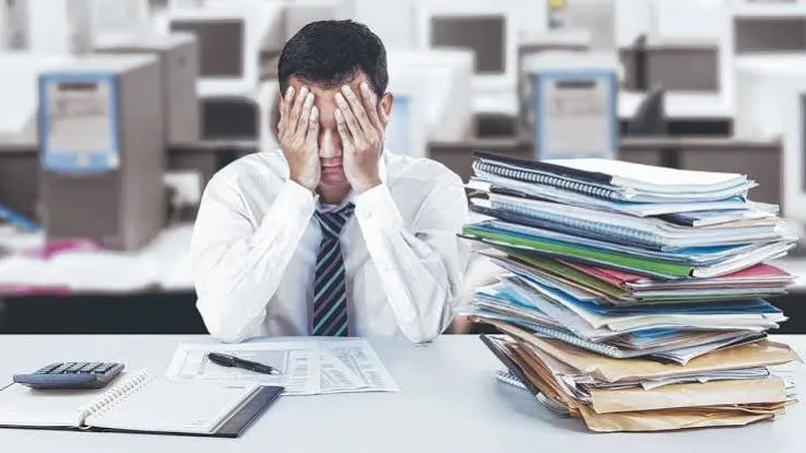 La crisis invisible: Salud mental de los trabajadores en Colombia bajo la lupa