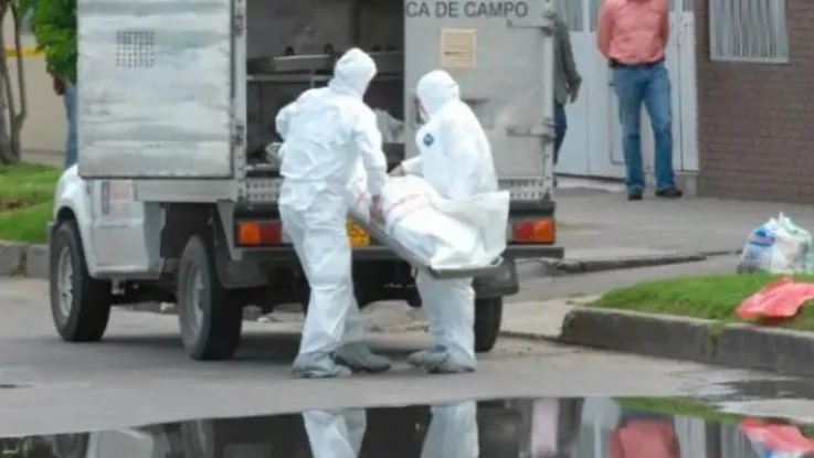 Un funcionario aeronáutico muere tras caer desde la torre de control de la terminal aérea